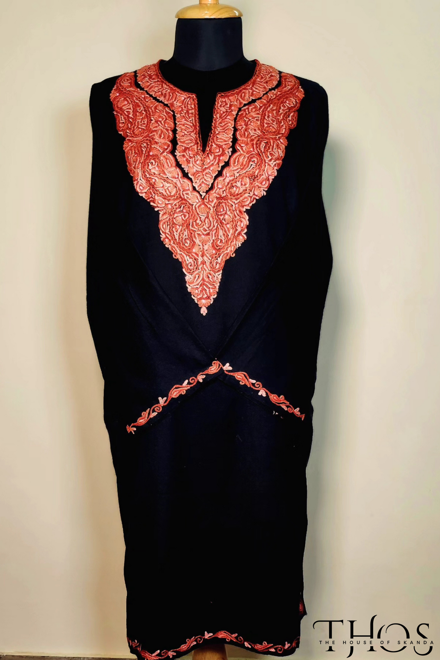 Bano Black and Orange Aari Phiran