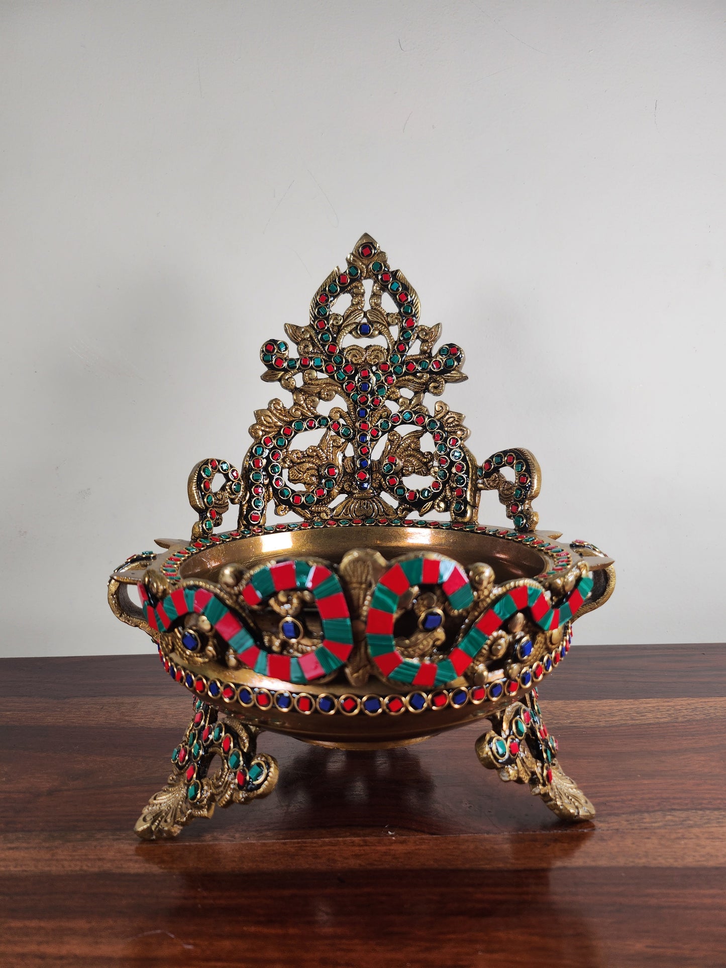 Meenakari Urli