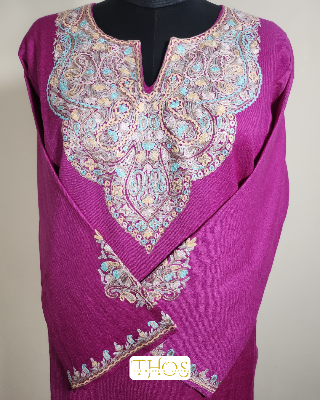 Bano Margenta Aari Pheran