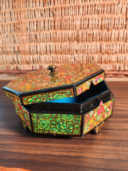 Pentogon Jewelery Box