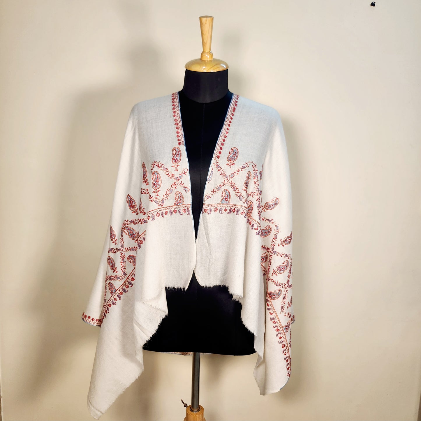 Aayat Cream White With Sozni Stole