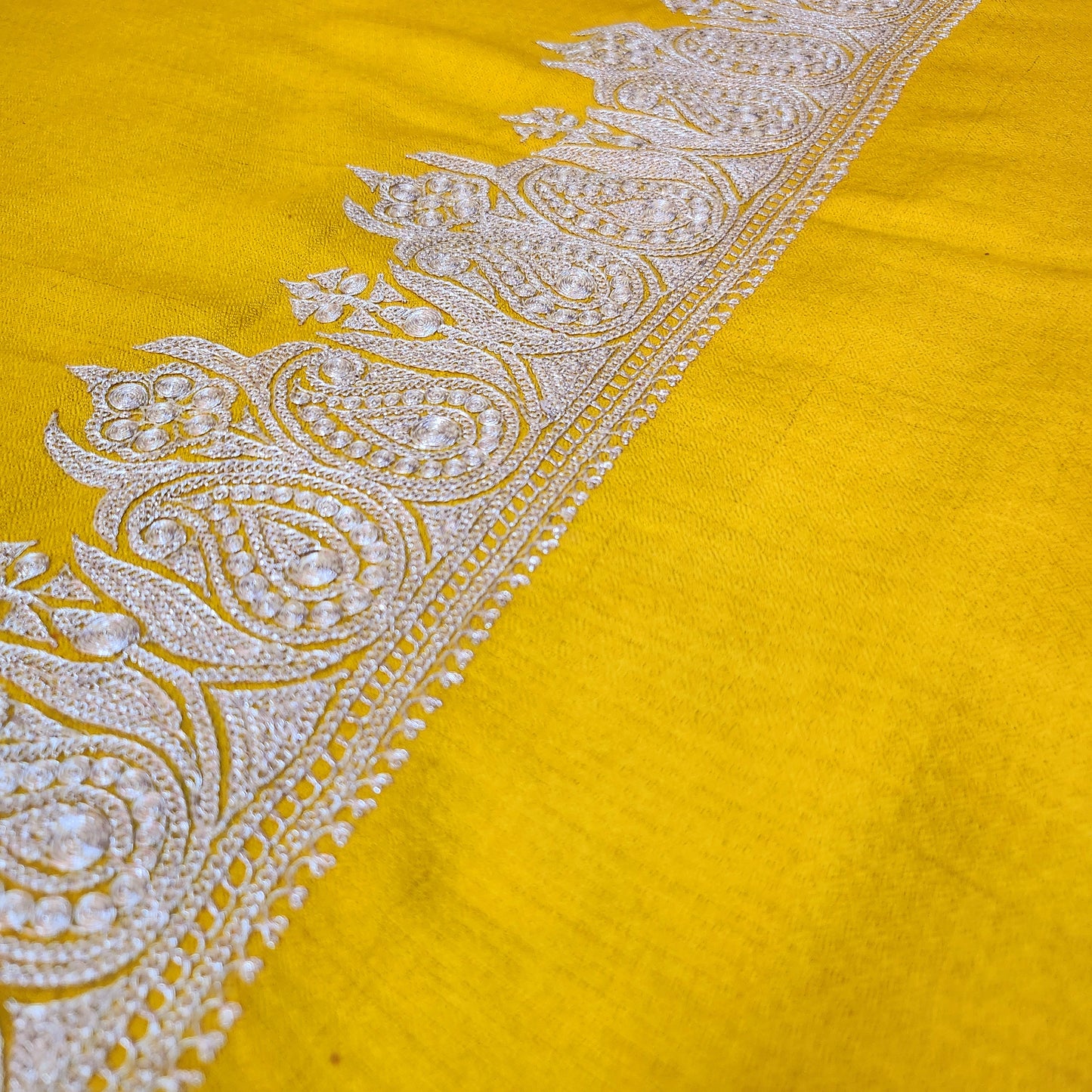 Aayat Yellow and Silver Tilla Stole