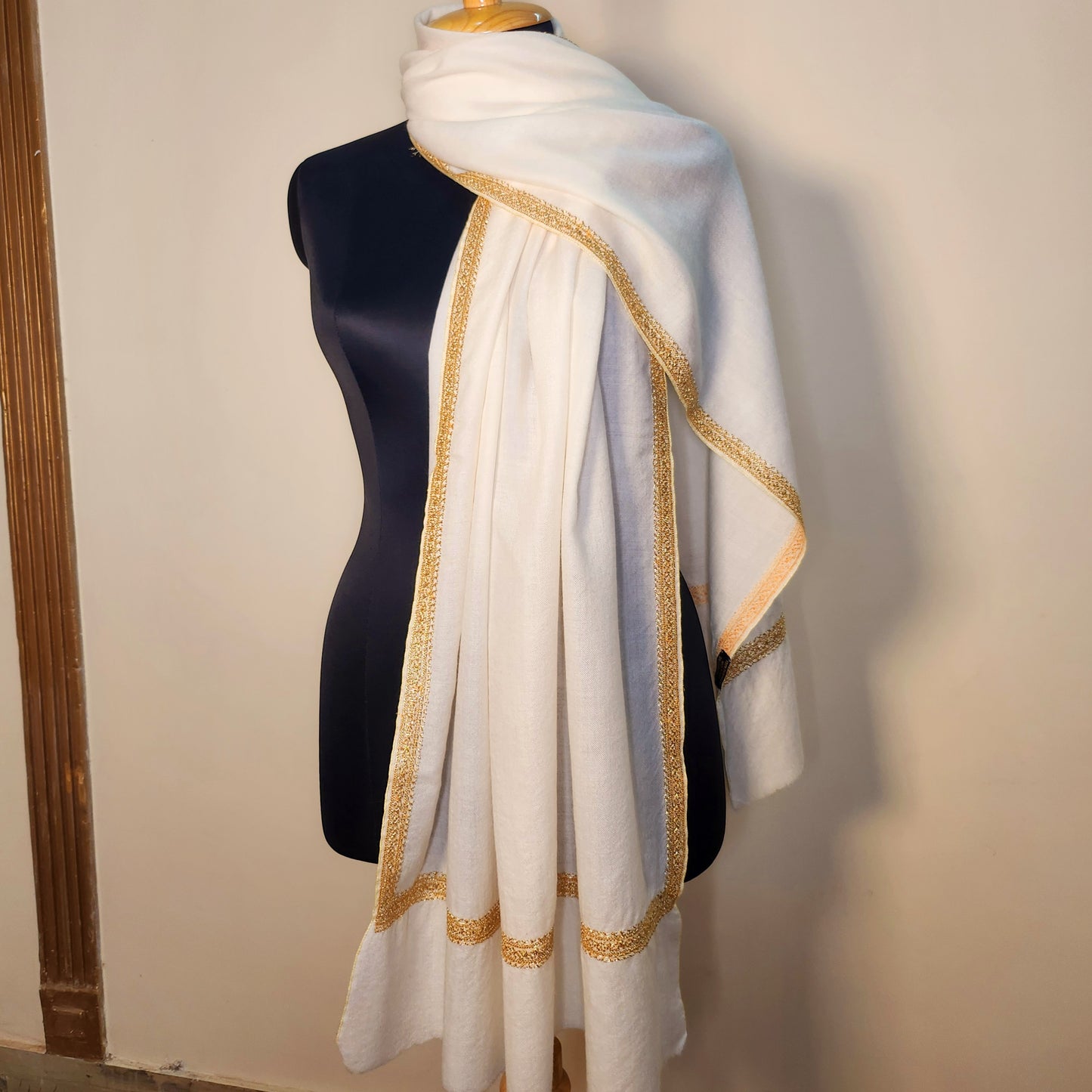 Aayat Cream White and Golden Tilla Stole